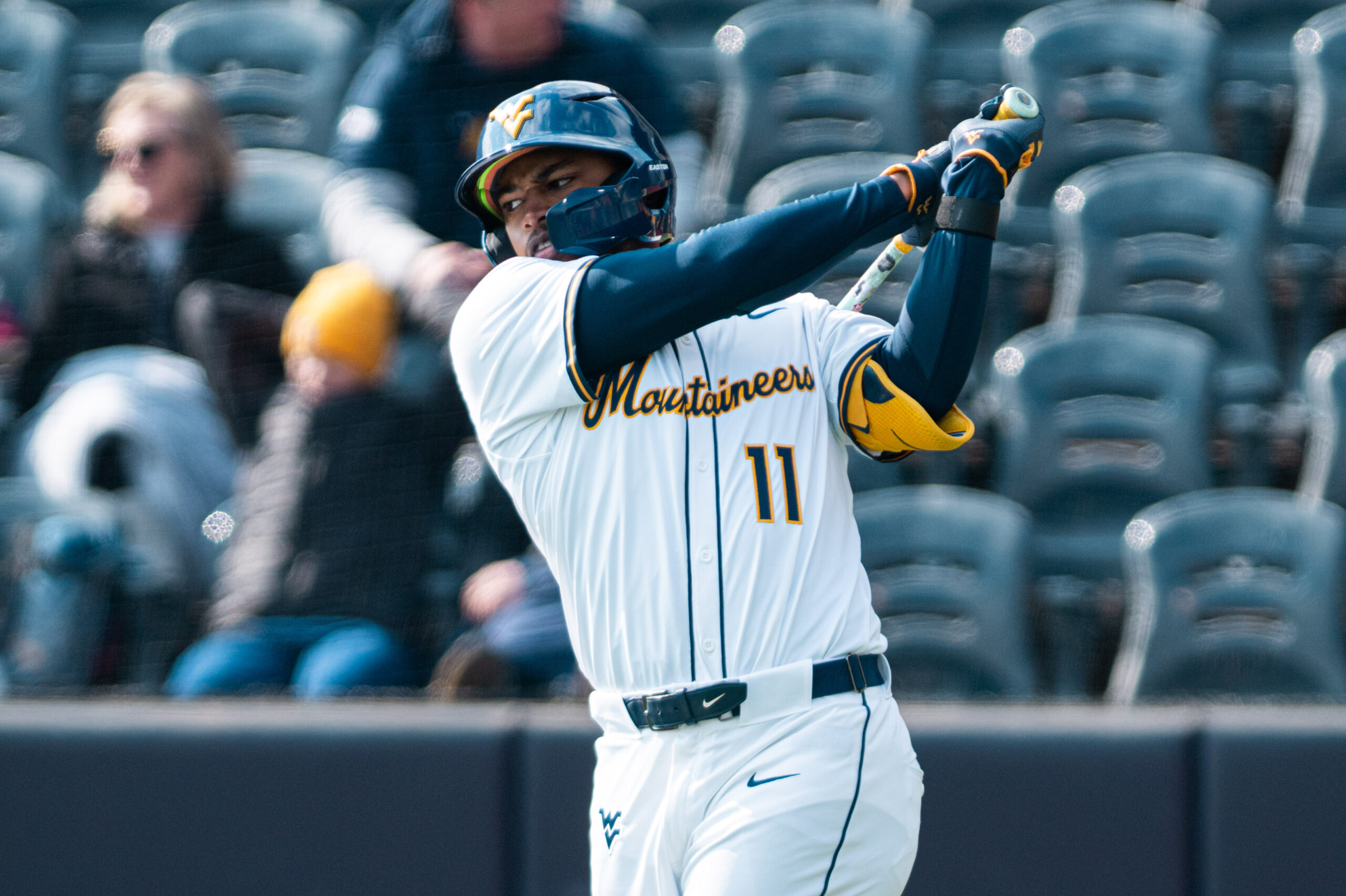No. 18 WVU blasts three home to complete sweep of Kansas State, 13-6